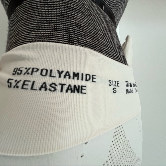 ✨ Varley Cropped Performance Top ✨-S - Picture 5 of 7